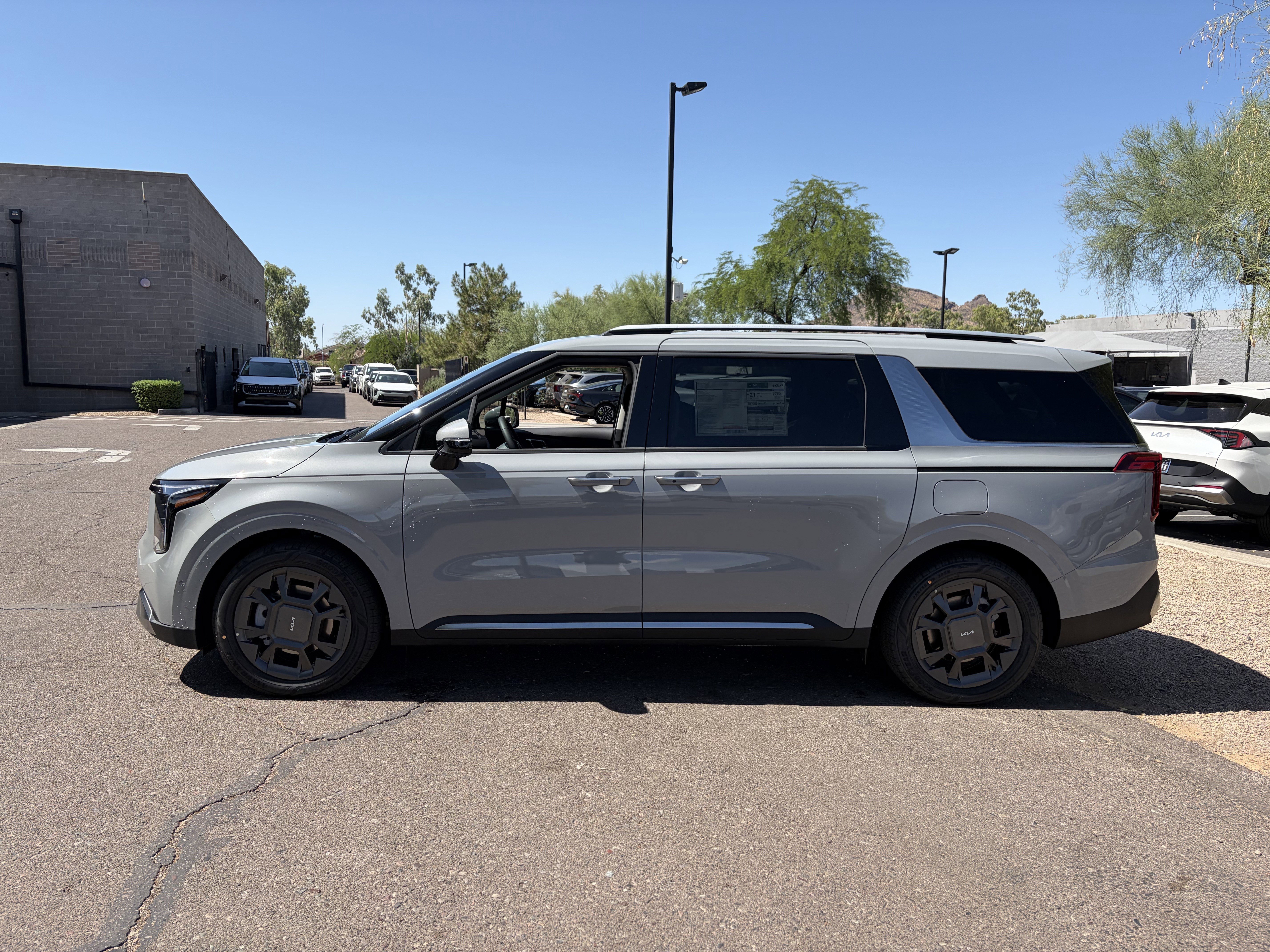 New 2026 Ceramic Silver Kia SX image 5