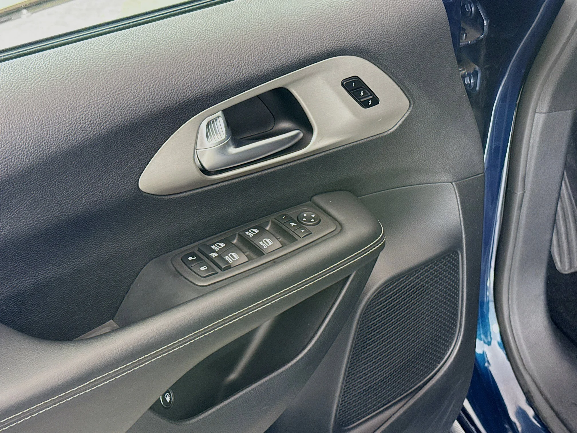 Used 2024 Fathom Blue Pearlcoat Chrysler Hybrid Premium S Appearance Pkg image 20