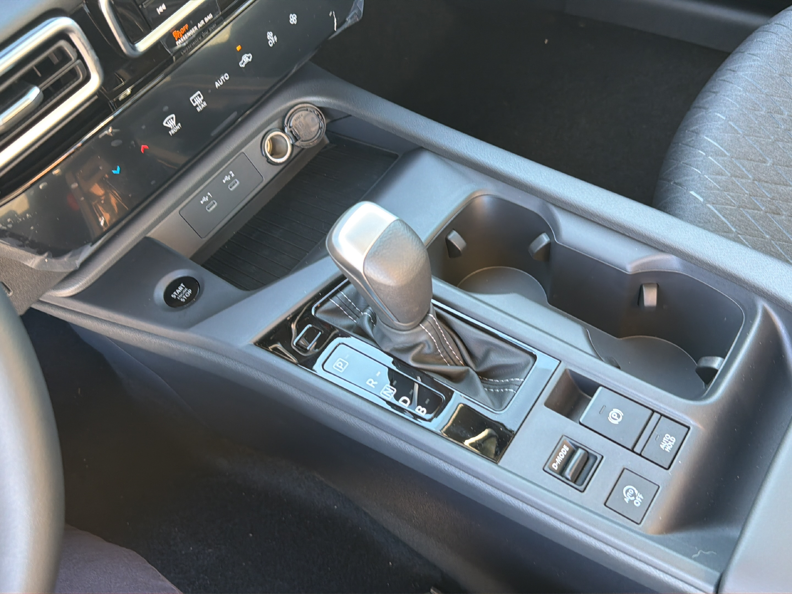 New 2027 Black Nissan SV image 29
