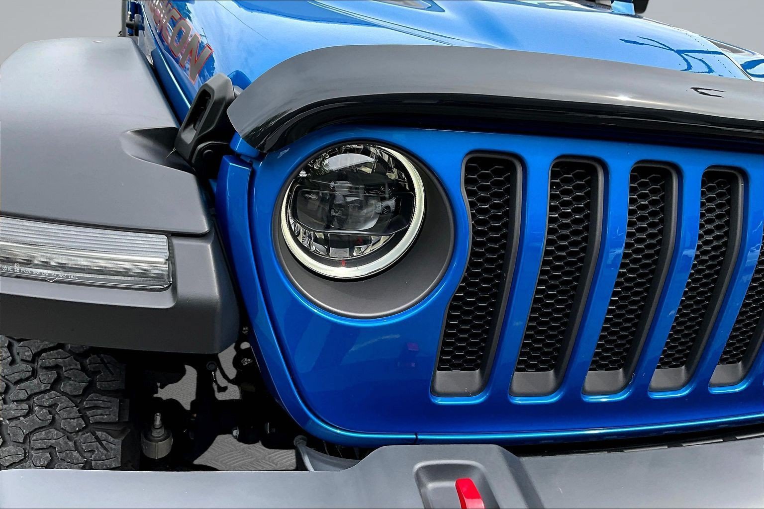 Used 2023 Blue Jeep Rubicon image 27