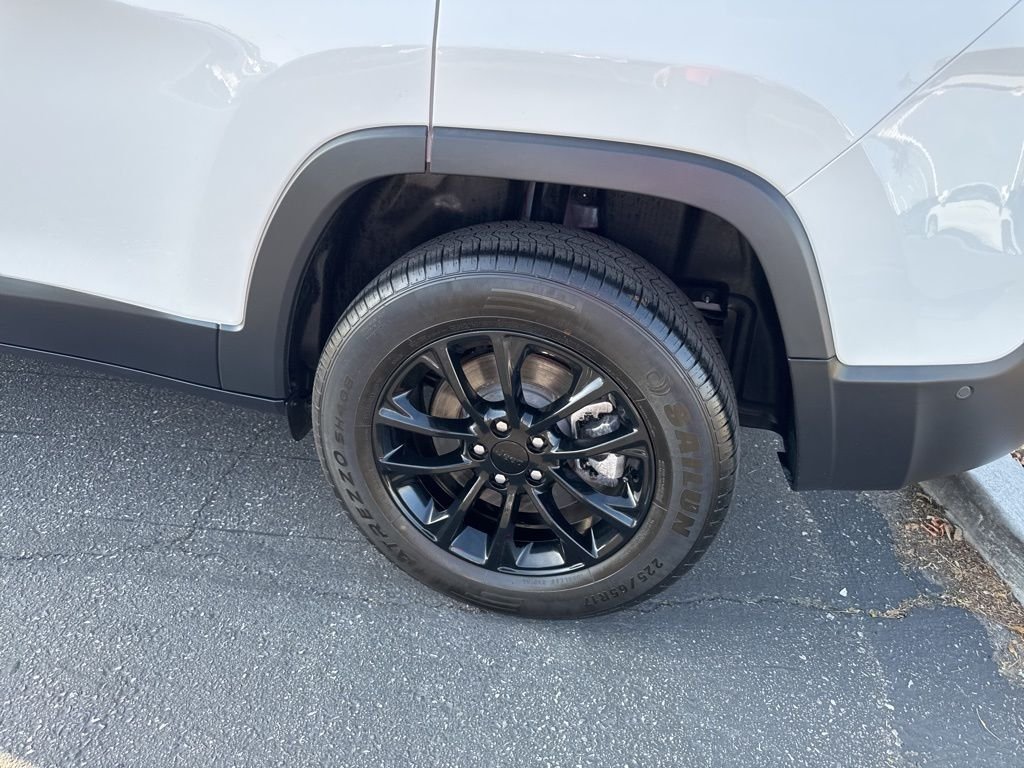 2023 Jeep Cherokee Altitude Lux - Photo 9