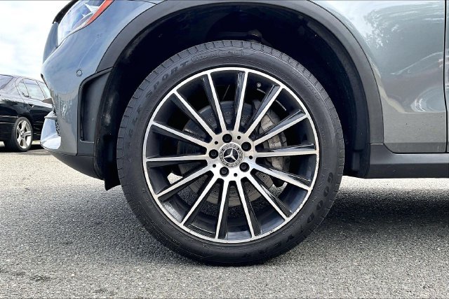 Certified Used 2022 Gray Mercedes-Benz GLC 300 Coupe image 5