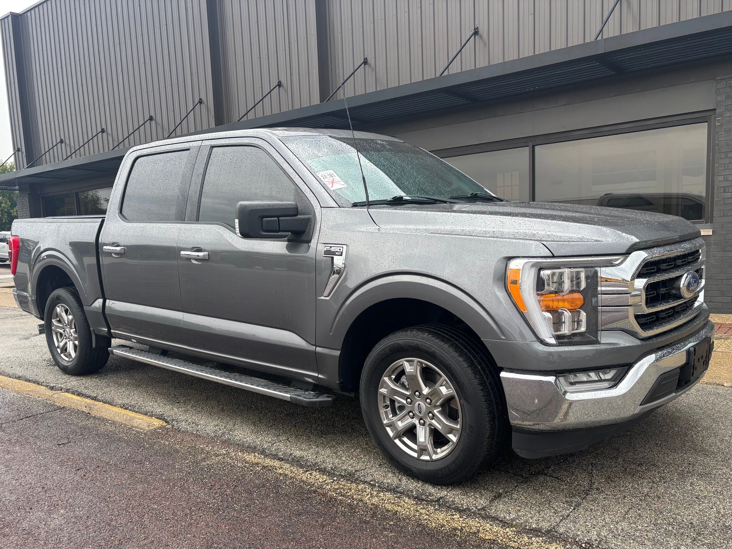 Used 2021 Carbonized Gray Metallic Ford XLT image 3