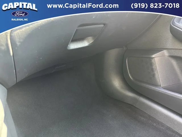 Used 2025 Gray Nissan SV image 27