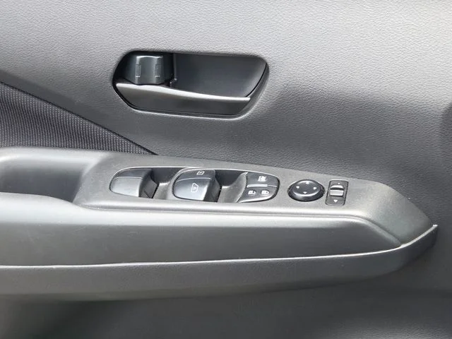 Used 2025 Gray Nissan S image 27
