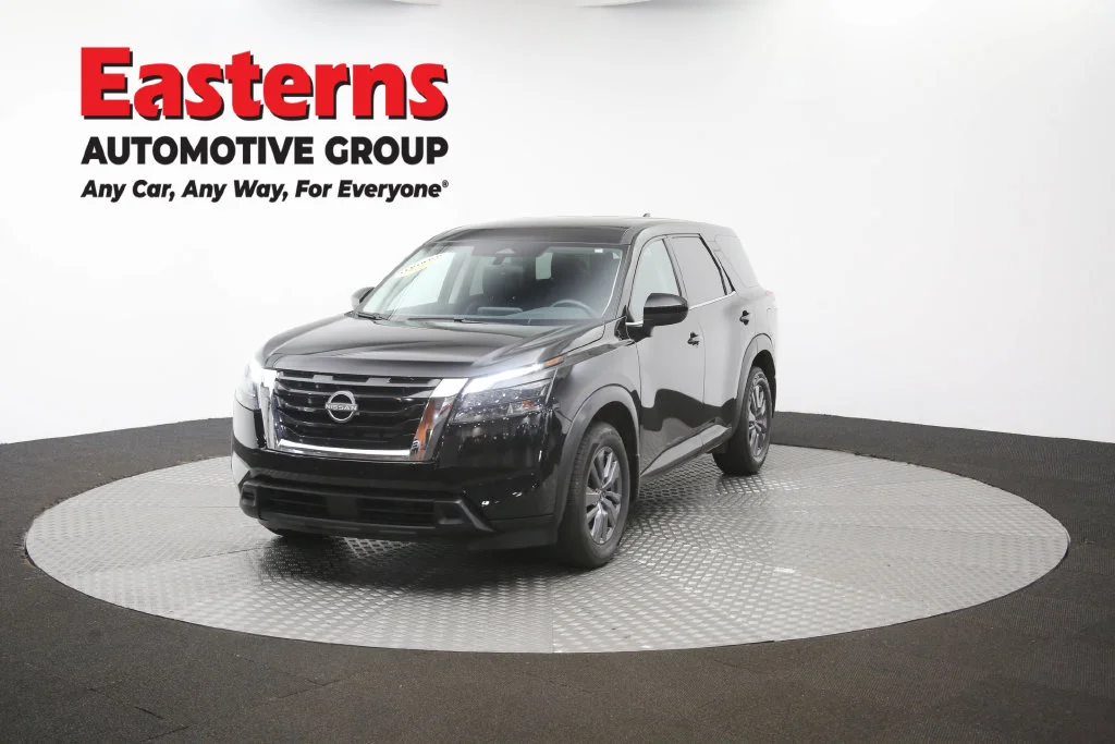 Used 2023 Black Nissan S image 56