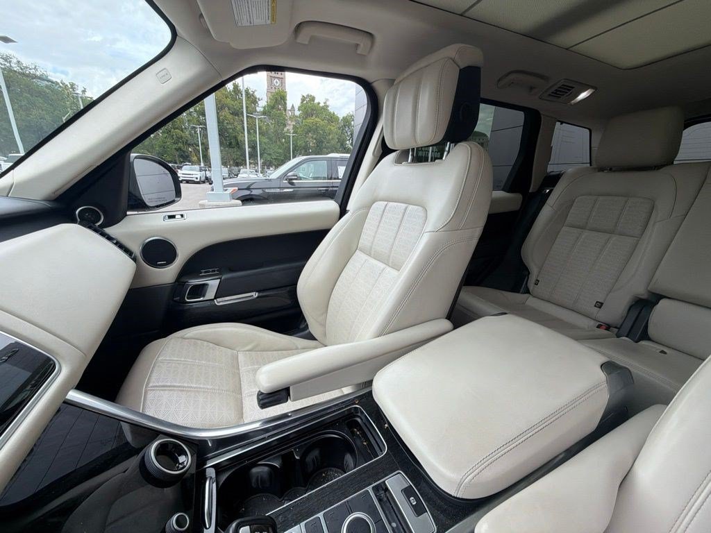 Used 2021 Carpathian Gray Premium Metallic Land Rover Autobiography image 16