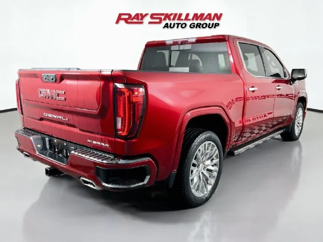 Used 2022 Red GMC Denali image 7
