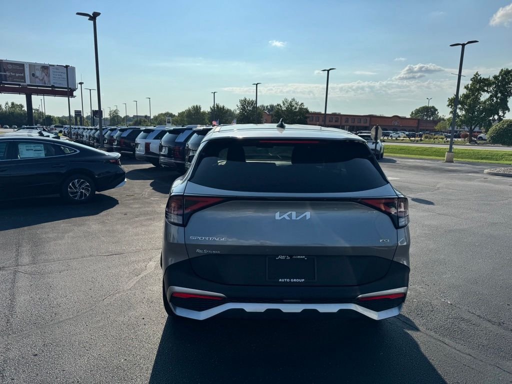 2023 Kia Sportage LX - Photo 6