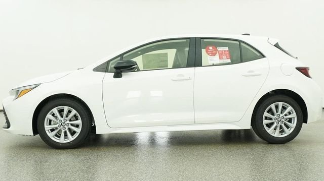 New 2027 Ice Cap Toyota SE image 2