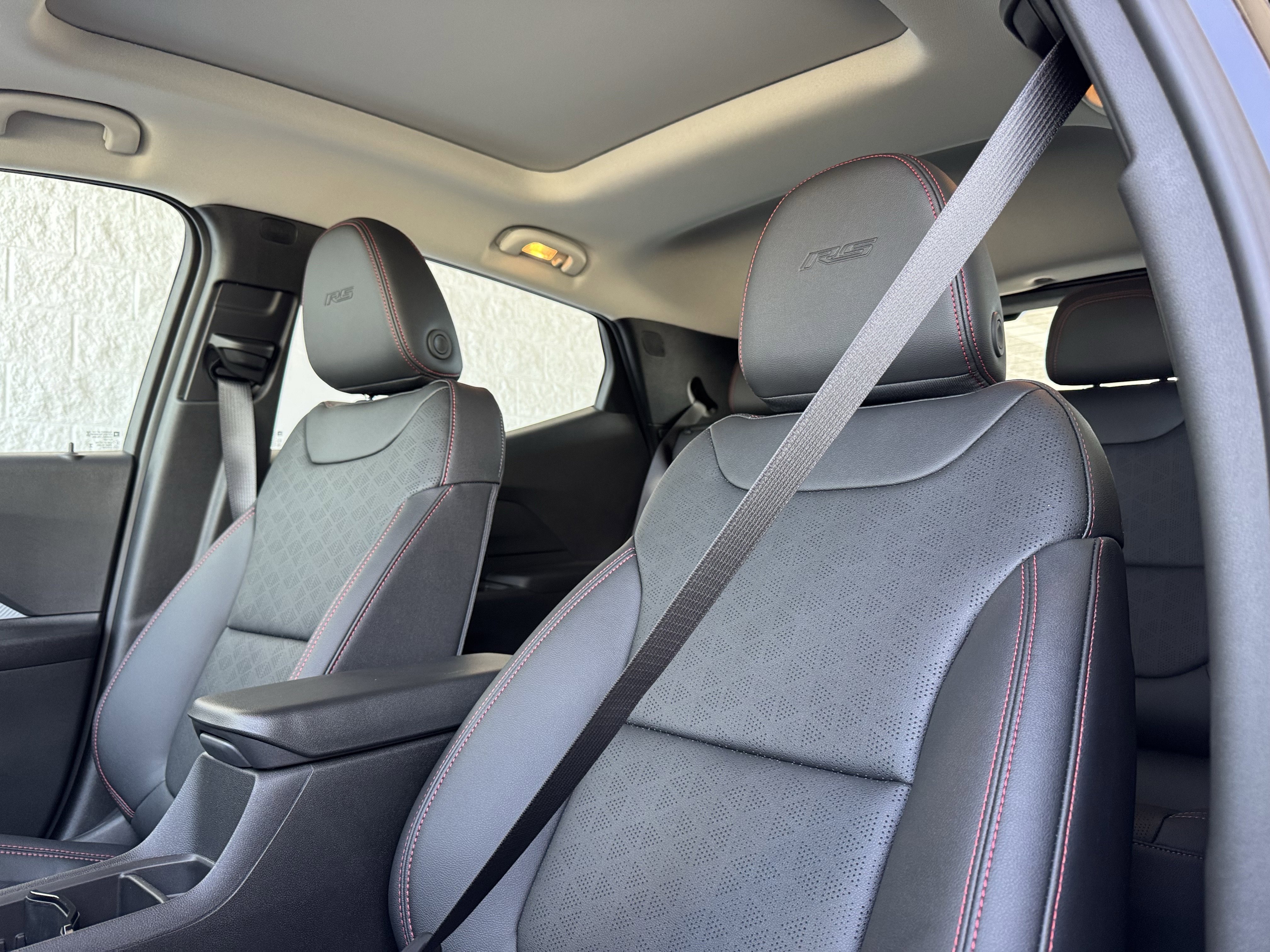2027 Chevrolet Bolt RS - Photo 14