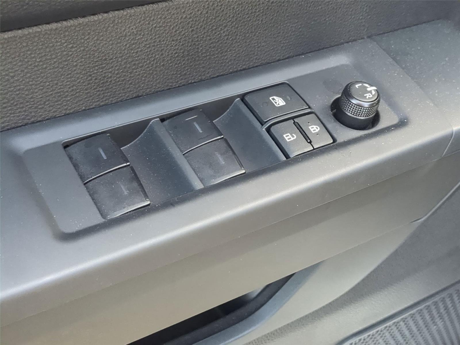 Used 2026 Ice Cap Toyota SR image 16
