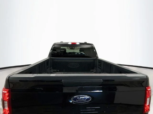 Used 2023 Black Ford XLT image 24