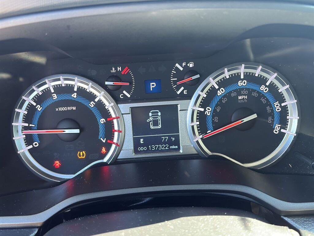 Used 2018 MAGNETIC GRAY METALLIC TOYOTA  image 5