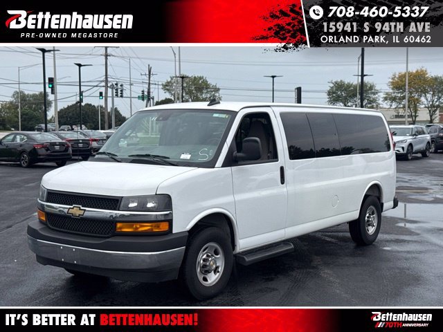 2025 Chevrolet Express Passenger LT