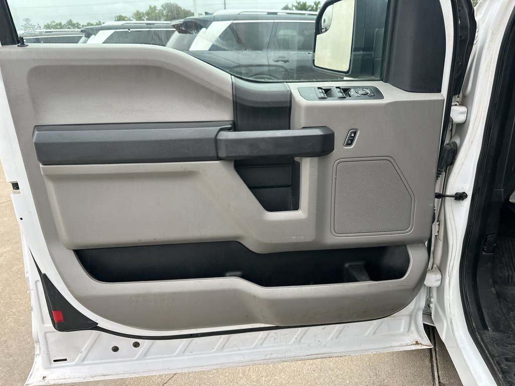 Used 2017 Oxford White Ford XL image 16