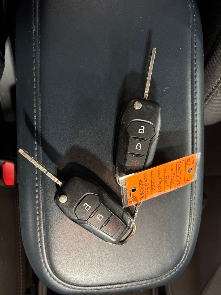 Used 2022  Ford XL image 33
