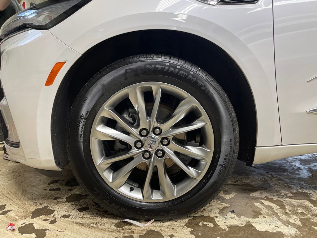 Used 2024 White Frost Tricoat Buick Avenir image 11