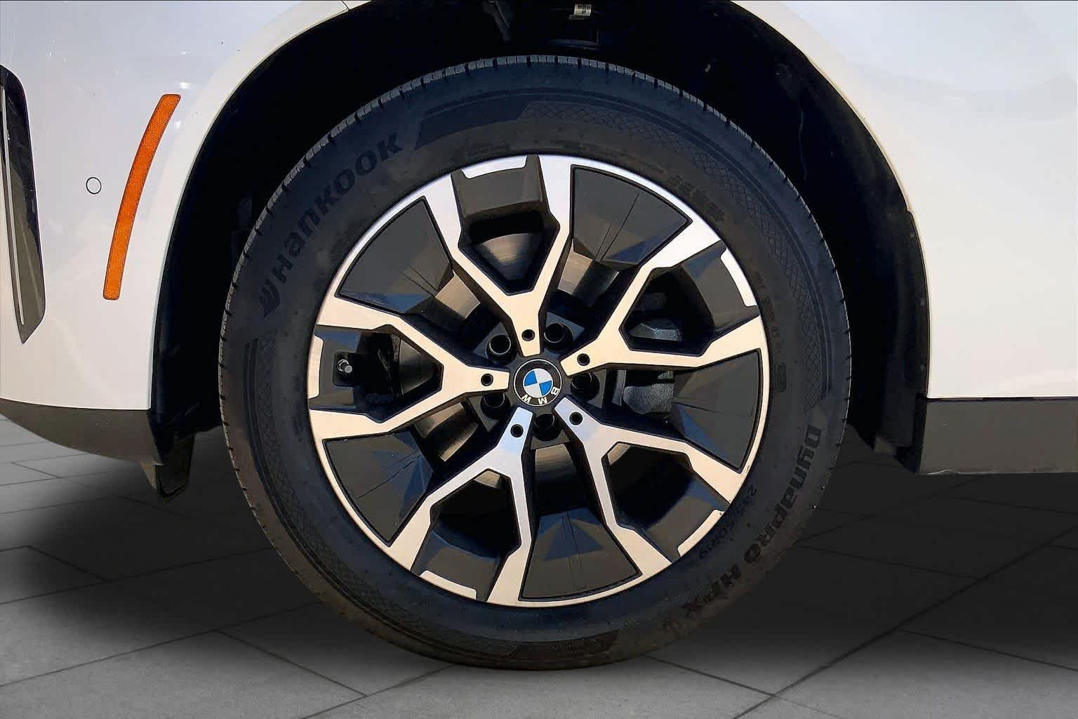 2026 BMW X3 30 - Photo 21