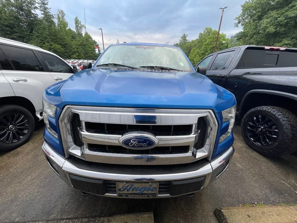 Used 2016 Blue Ford XLT image 2