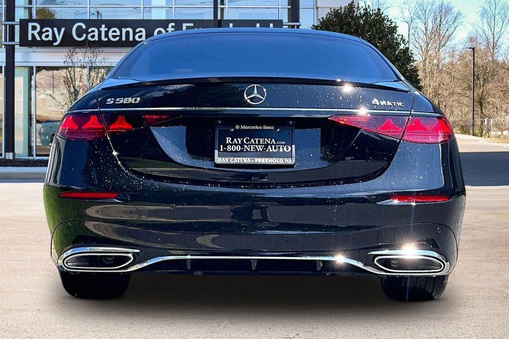 New 2027 Obsidian Black Metallic Mercedes-Benz S 580 image 4