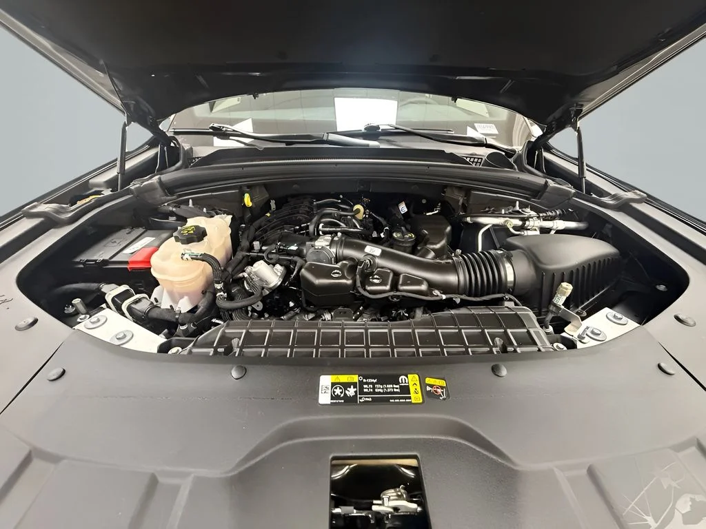 Used 2023 Gray Jeep Altitude X image 11
