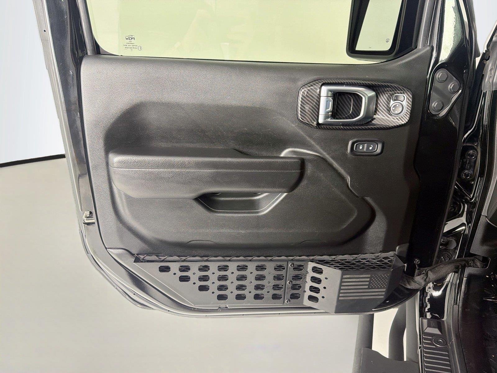 Used 2022 Black Clearcoat Jeep Sport S image 6