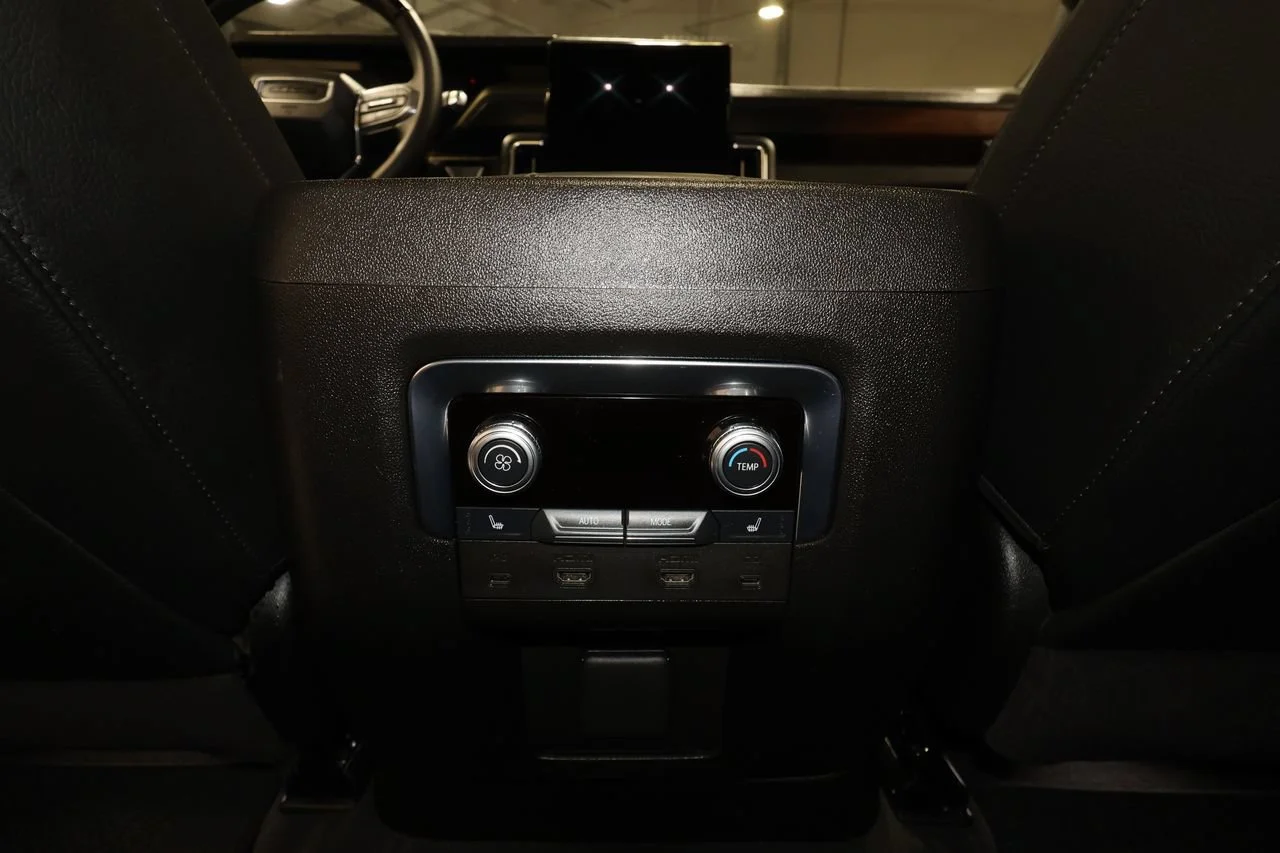 Used 2026 Glacier White Tricoat GMC Denali image 35