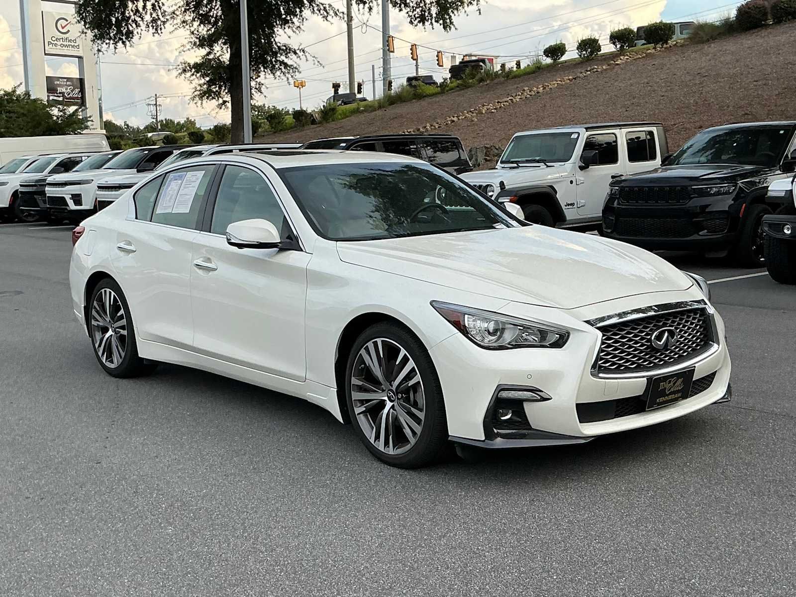 Used 2021 Majestic White INFINITI 3.0t SENSORY image 7