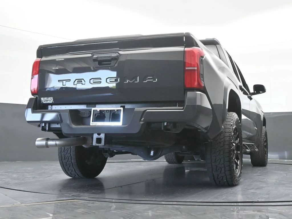 Used 2025 Underground Toyota SR5 image 65