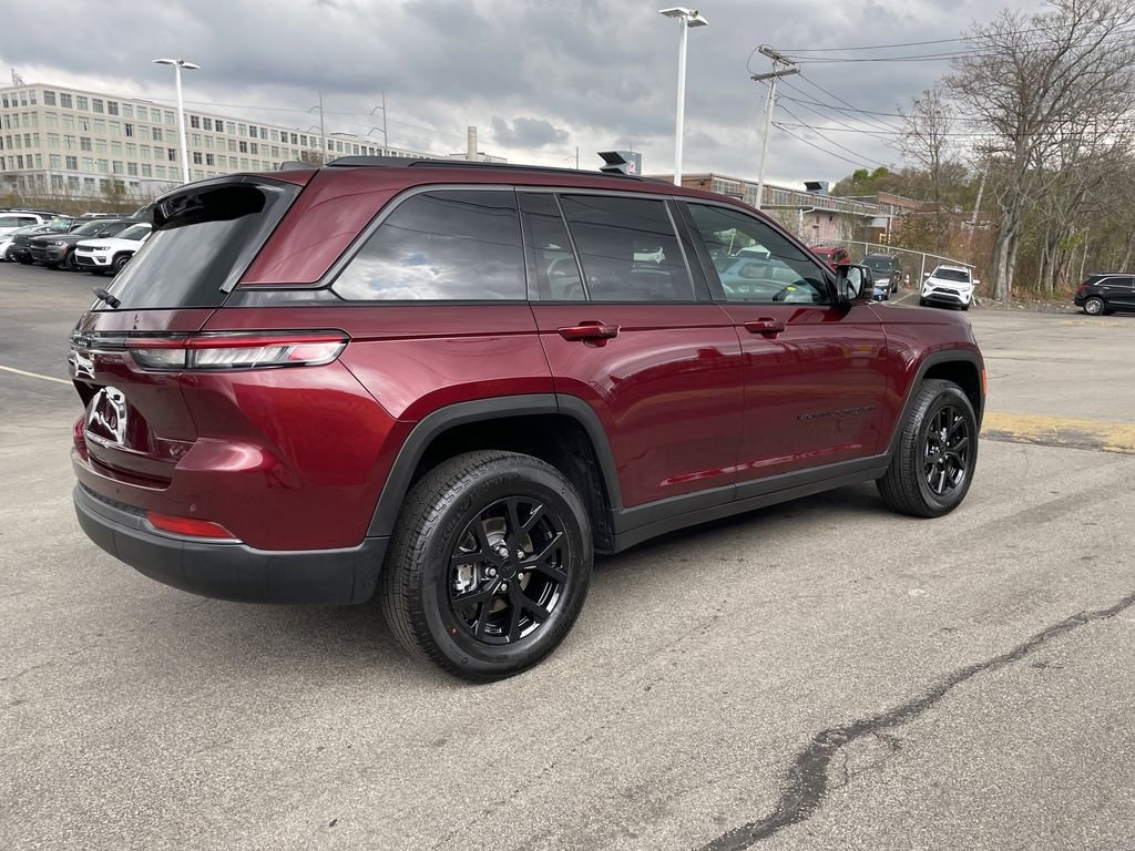 Used 2026 Red Jeep Laredo image 8