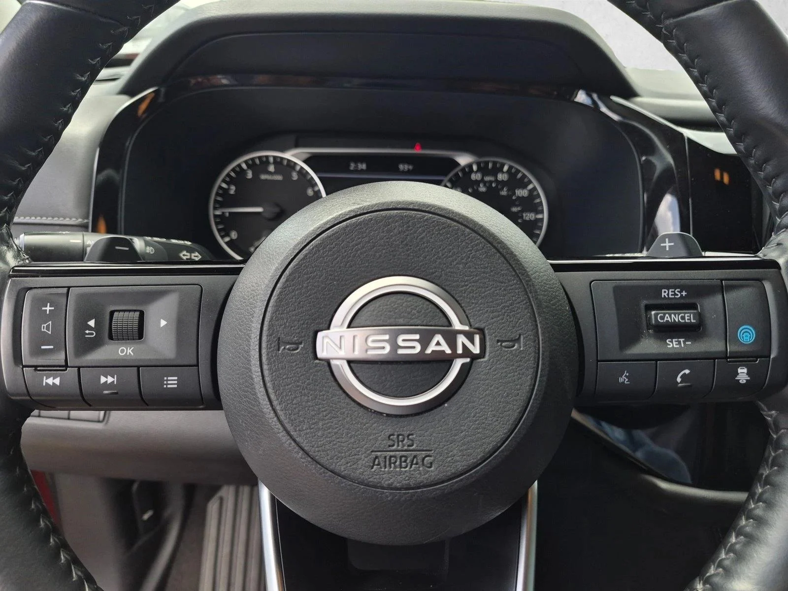 Used 2022 Scarlet Ember Tintcoat Nissan SL image 12