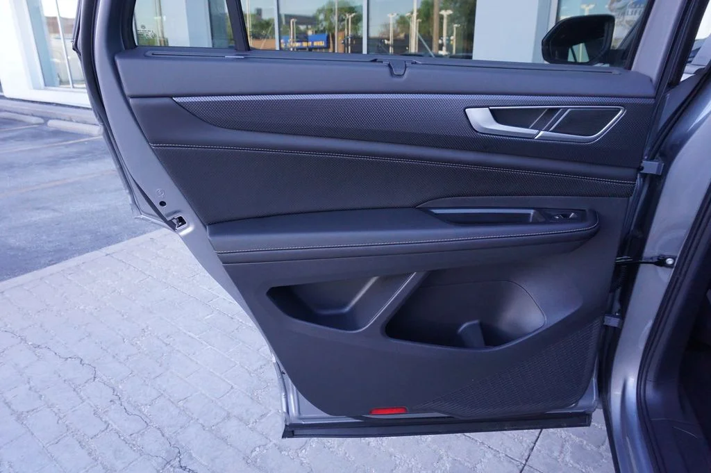 New 2026 Black Volkswagen 2.0T SEL R-Line Black image 28
