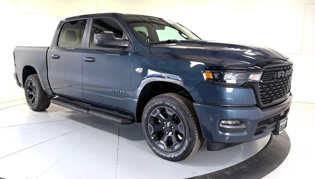 2026 RAM 1500 Express 4x4 Crew Cab 5'7's photo