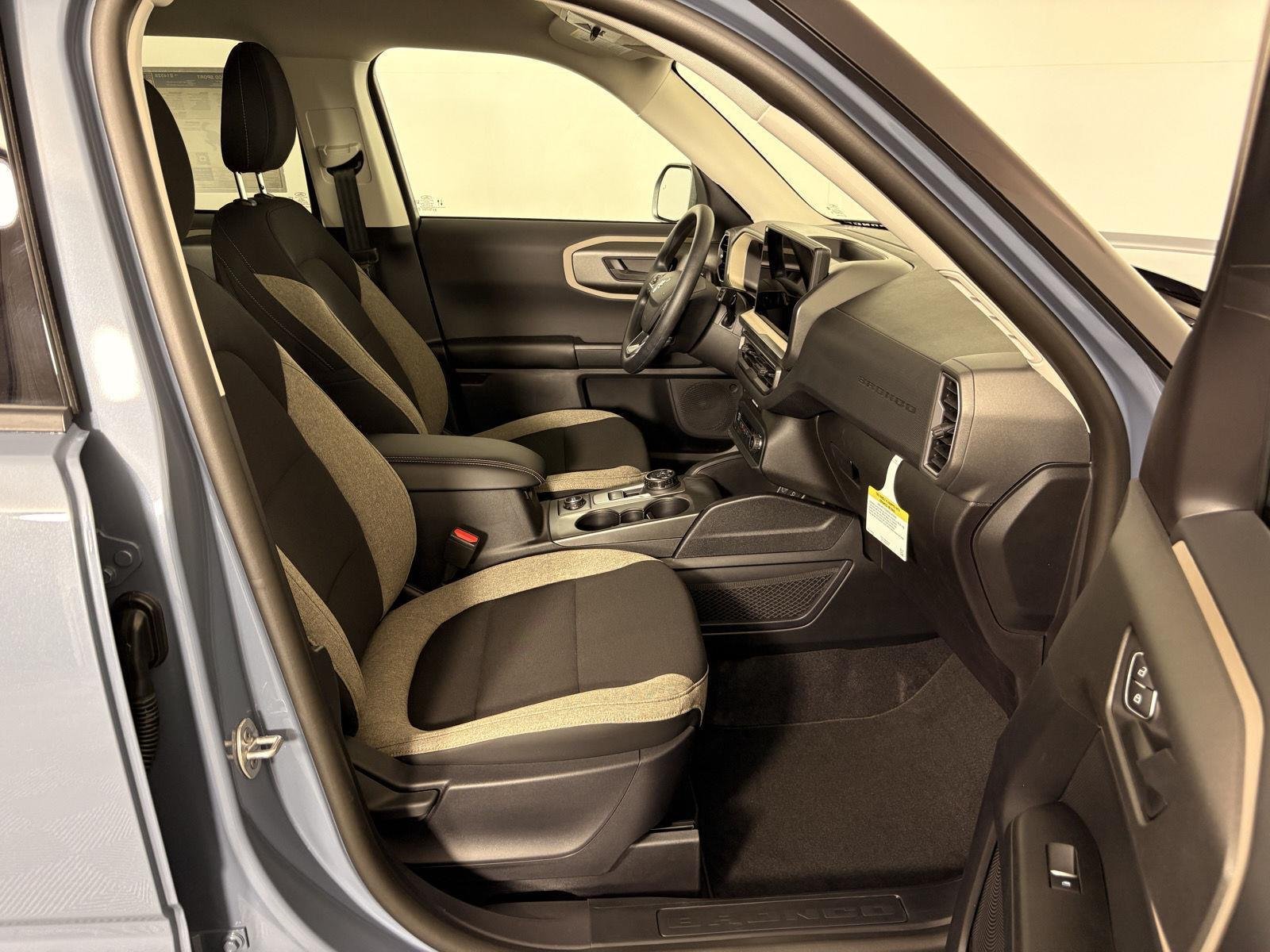 Used 2026 Azure Gray Metallic Tri-Coat Ford Big Bend image 23
