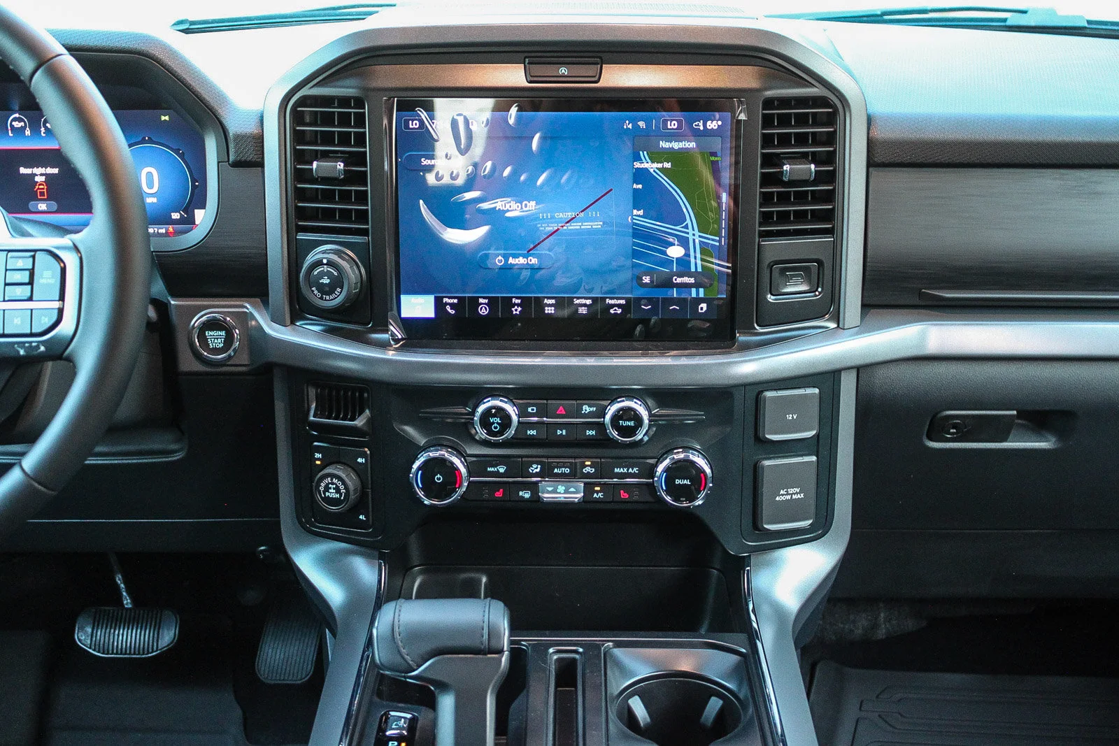 New 2026 Oxford White Ford XLT image 16
