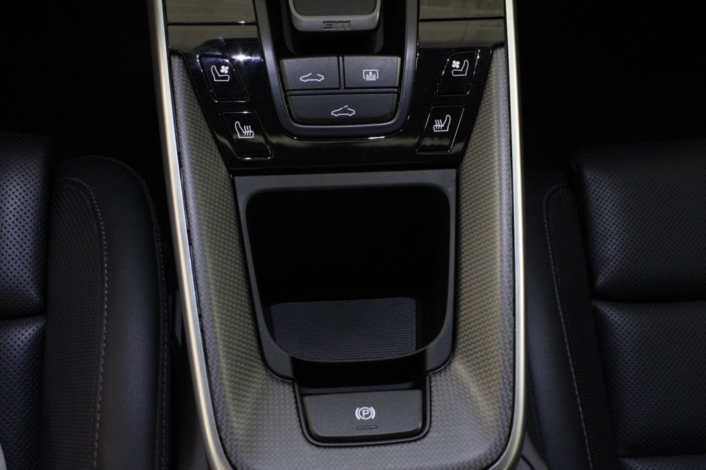 Used 2024  Porsche Carrera 4S image 28