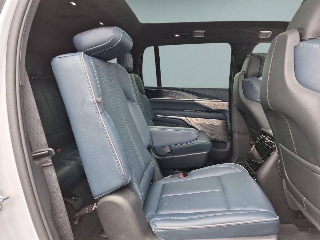 New 2025 Summit White Cadillac Sport 2 image 26