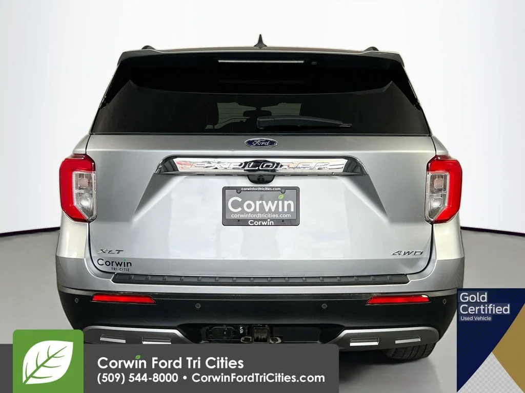 Used 2024 Iconic Silver Metallic Ford XLT image 13