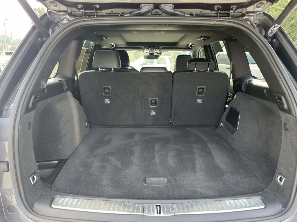 Certified Used 2022 Gray Jeep Overland image 46