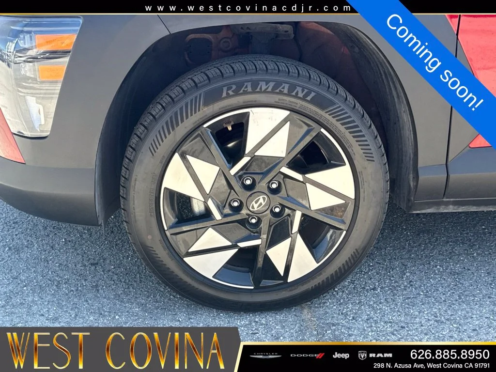Used 2024 Red Hyundai SEL image 4