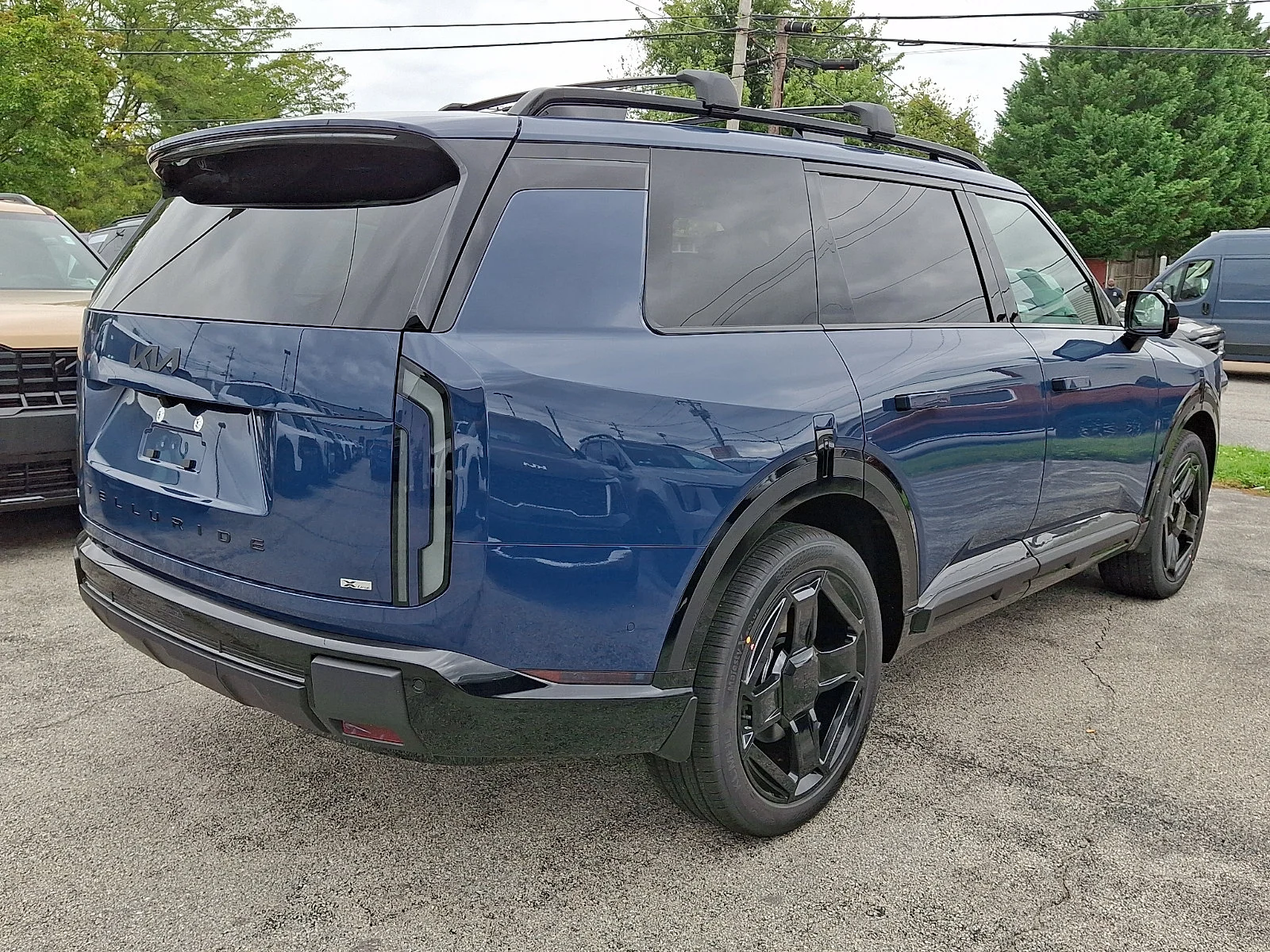 New 2027 Blue Kia X-Line SX Prestige image 7