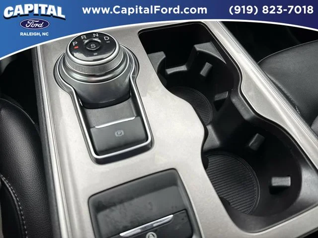 Used 2023 Blue Ford SEL image 31