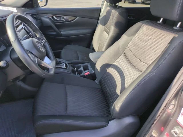 Used 2018 Gray Nissan SV image 14