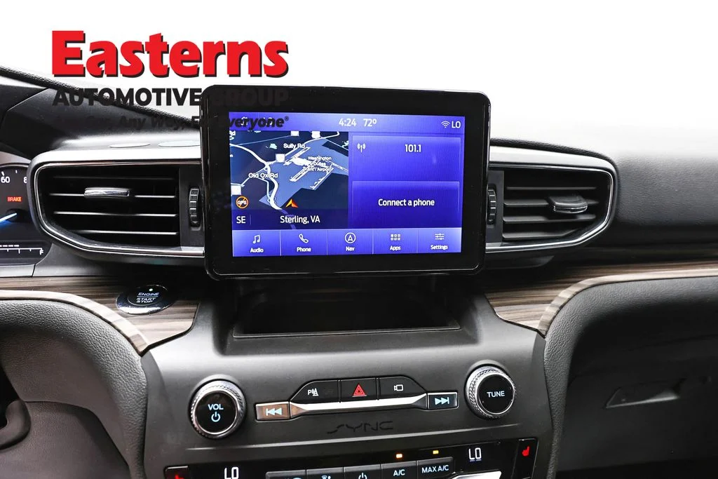 Used 2020 Black Ford Limited image 12