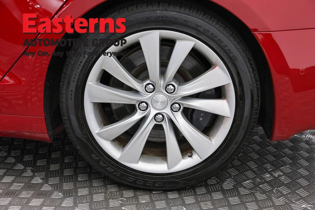 Used 2017 Red Tesla P100D image 28