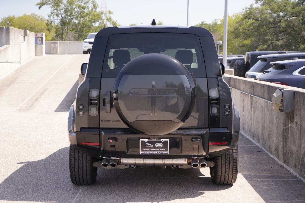 New 2026 Carpathian Grey Land Rover V8 image 7