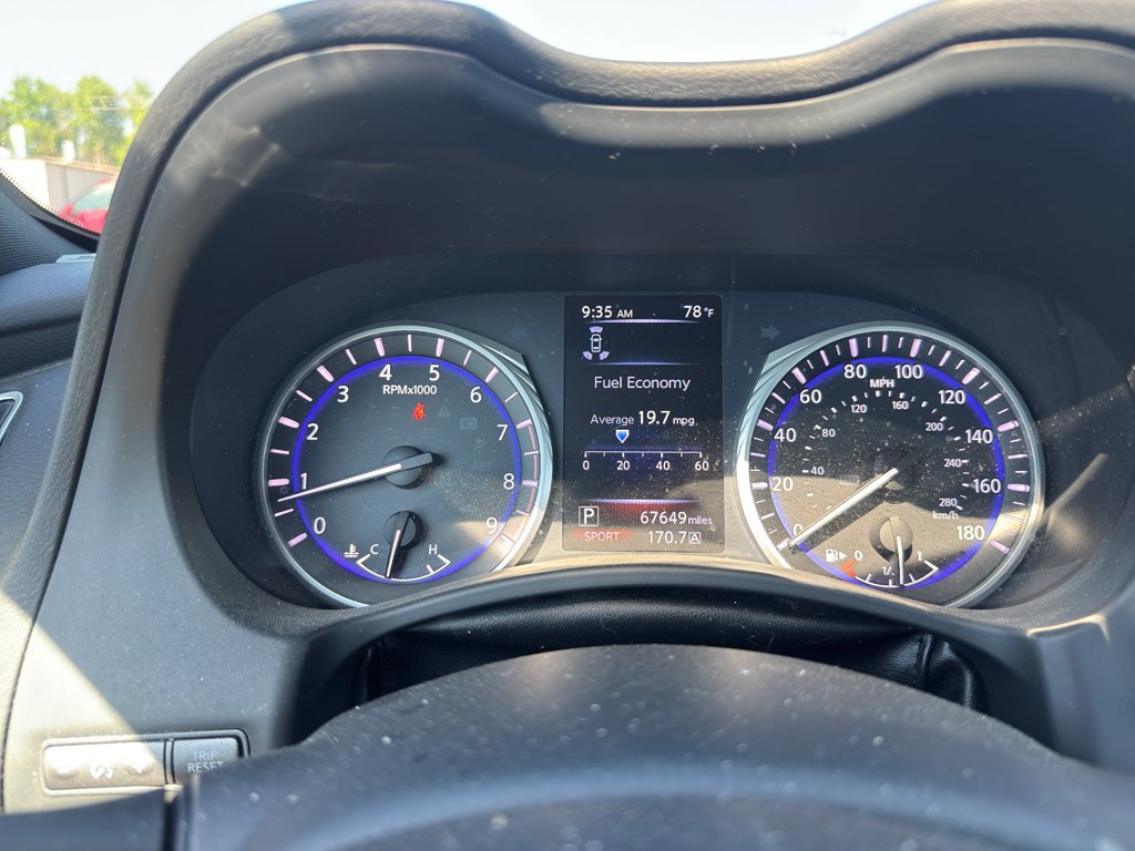 Used 2018 Black Obsidian INFINITI RED SPORT 400 image 12