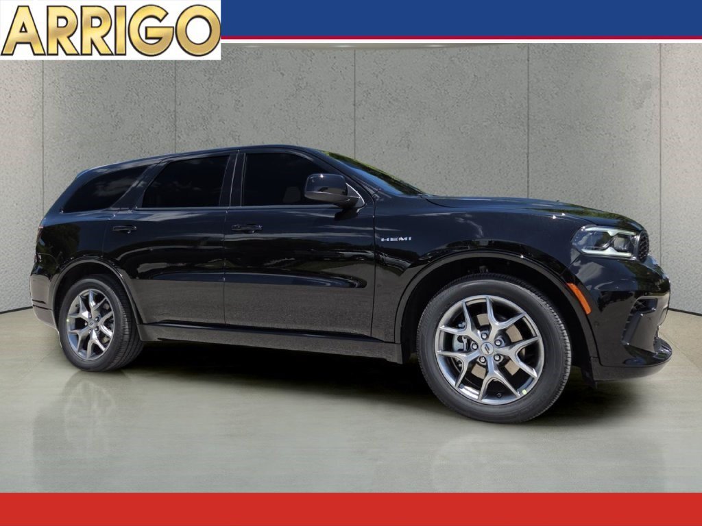 New 2026 Diamond Black Clear-Coat Exterior Paint Dodge GT HEMI V8 image 1