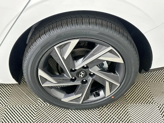 New 2026 White Hyundai Limited image 21